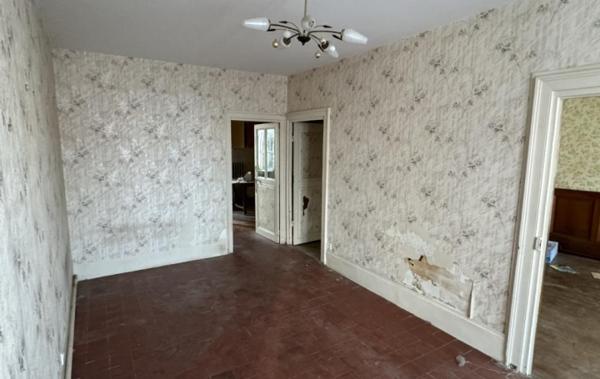 Vente Maison de village Avec dépendance à rénover Farges-allichamps   