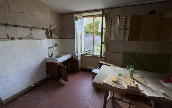 Vente Maison de village Avec dépendance à rénover Farges-allichamps   