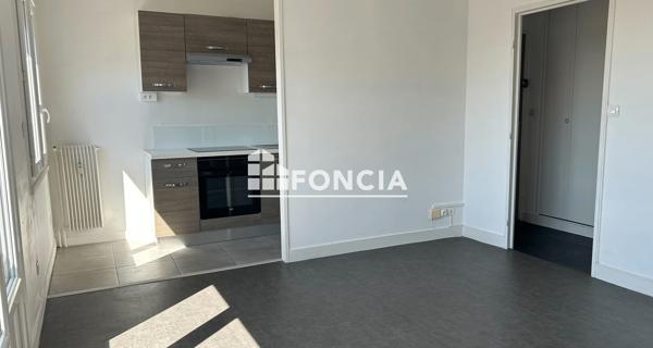 Location Studio 26.38 m² - Orléans 45100