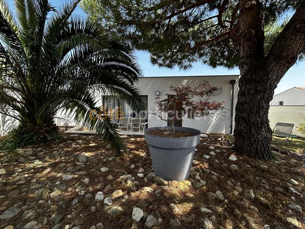 Vente
                Maison55 m² - 3 Pièces -
                    la tremblade (17390)