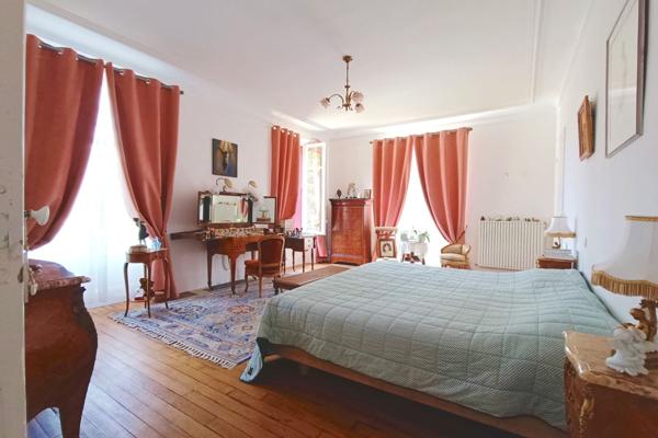 Vente maison bourgeoise 546 m² 16 Pièces Nogent-le-Roi