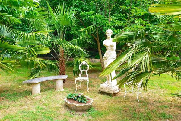Vente maison bourgeoise 546 m² 16 Pièces Nogent-le-Roi