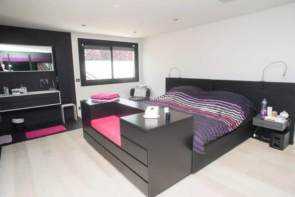 Vente Loft 10 pièces 394 m2 à Saint-Fargeau-Ponthierry