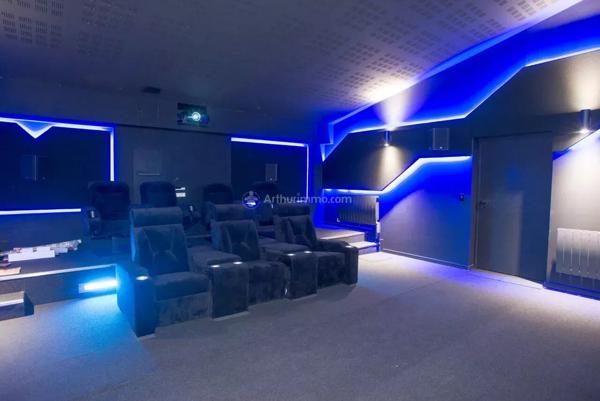 Vente Loft 10 pièces 394 m2 à Saint-Fargeau-Ponthierry