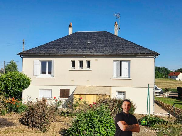 Maison
         5 pièces
        - 102 m² 148 000 € *