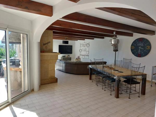 Villa 212 m² 5 chambres + dépendance 175 m², piscine, vue montagnes – Villeneuve-de-la-Raho