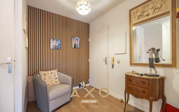 AIX-EN-PROVENCE – QUARTIER BRUNET – APPARTEMENT T3 TRAVERSANT DE 72 M² – TERRASSE – VUE PANORAMIQUE – GARAGE – STATIONNEMENT – 430 000 €