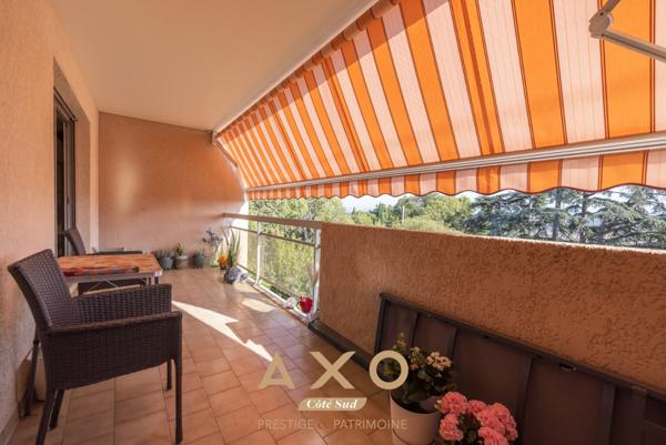 AIX-EN-PROVENCE – QUARTIER BRUNET – APPARTEMENT T3 TRAVERSANT DE 72 M² – TERRASSE – VUE PANORAMIQUE – GARAGE – STATIONNEMENT – 430 000 €