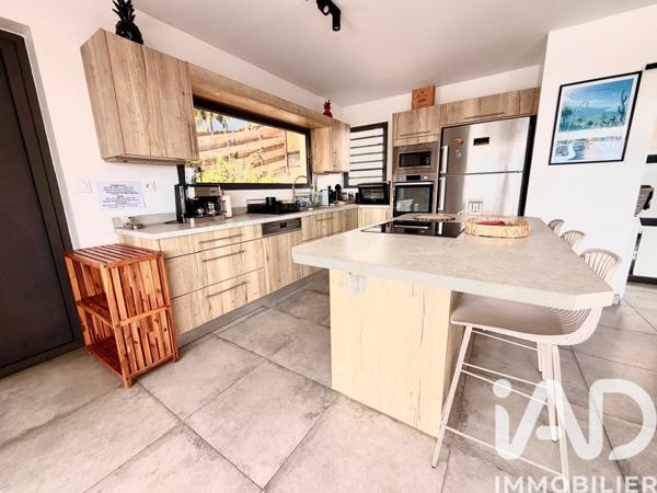 Maison à vendre 8 pièces 167 m² Saint-Pierre