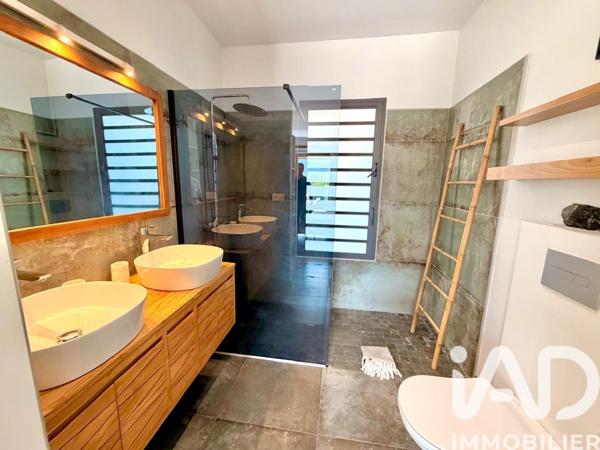 Maison à vendre 8 pièces 167 m² Saint-Pierre