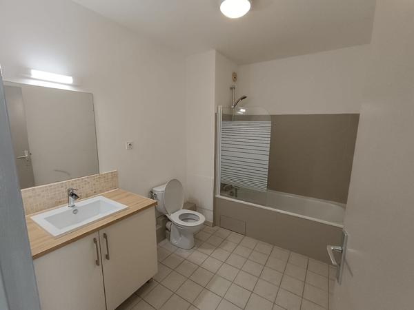 Appartement 13300 2 pièce(s) 47.87 m2