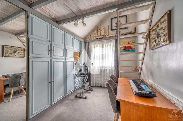 Maison Rueil Malmaison 8 pièce(s) 152 m2 €1 200 000 ** - Référence 19662