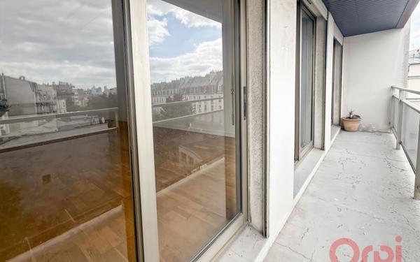 Appartement à vendre    2 pièces • 70,88 m2 Paris 17
