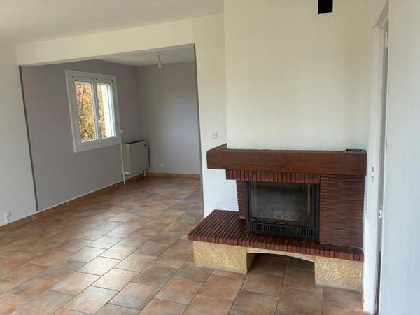 HUEST - 27930 - Maison individuelle - 1 étage - 6 pièces - env. 115 m2 - Sous Sol Total