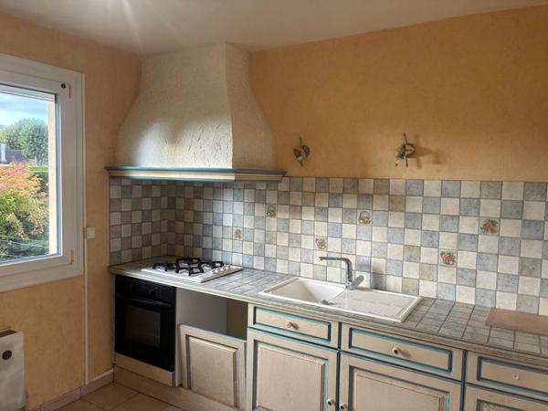 HUEST - 27930 - Maison individuelle - 1 étage - 6 pièces - env. 115 m2 - Sous Sol Total