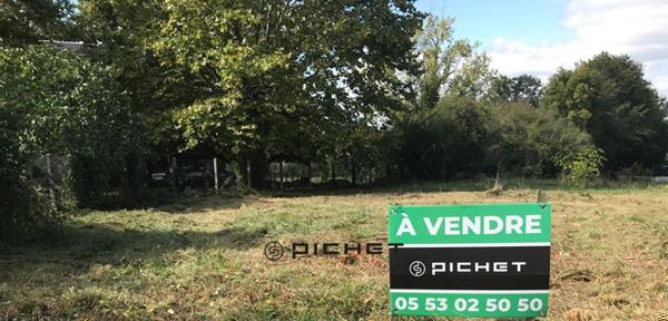 Terrain 2173 m²