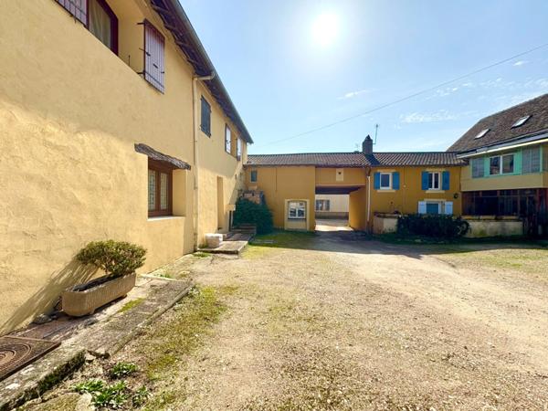 Maison familiale 144m² à vendre 6 pièces TOURNUS (71)