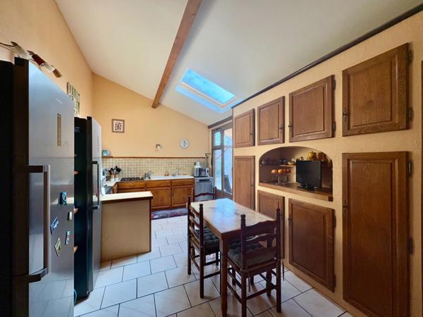 Maison familiale 144m² à vendre 6 pièces TOURNUS (71)