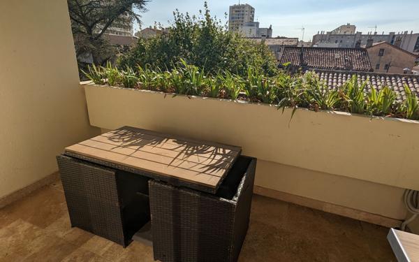 Appartement à louer    1 pièce • 25,45 m2 Toulon