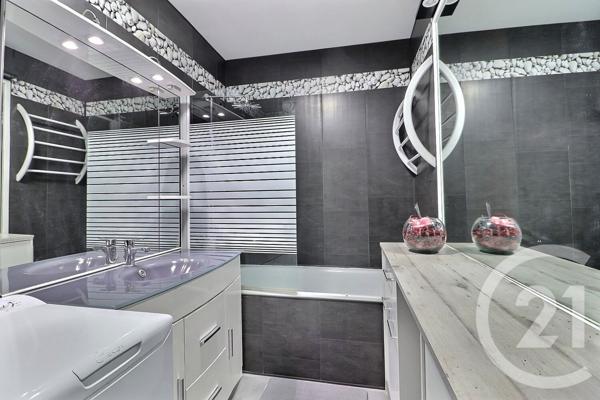 Appartement F4 à vendre  4 pièces - 82,13 m2 VILLEPINTE - 93