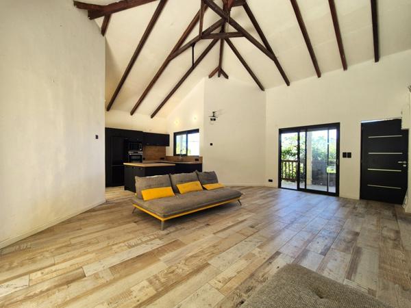 Maison à vendre 9 pièces BASSE TERRE (971)