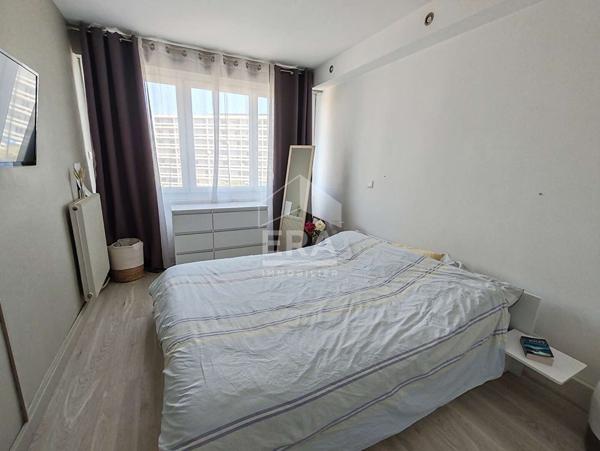 Bel appartement de 74m2 situé à La Rochelle.