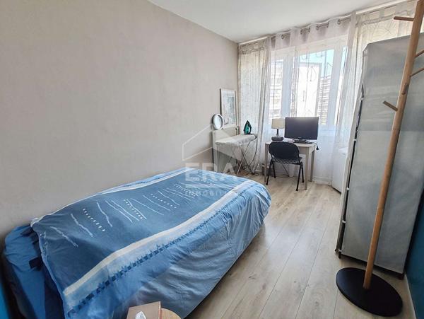 Bel appartement de 74m2 situé à La Rochelle.