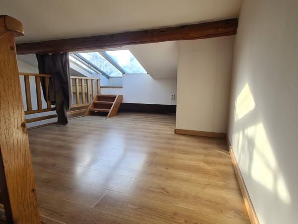 Location Appartement 3 pièces Cabriès (13480) - TRES PROCHE TOUS COMMERCES