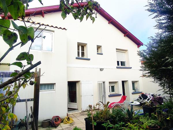 A VENDRE - La Rochelle - Porte Royale - Maison 5 chambres - Jardin - Garage