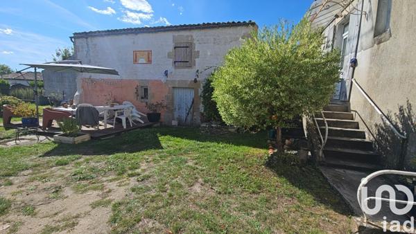 Maison traditionnelle 5 pièces de 154 m² à Aulnay (17470)