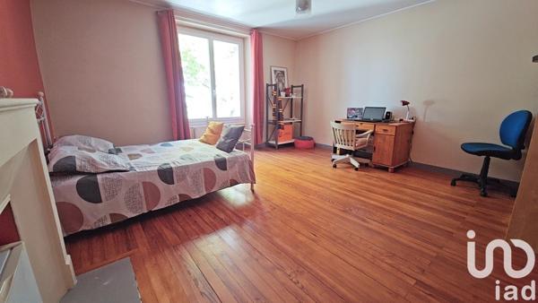 Maison traditionnelle 5 pièces de 154 m² à Aulnay (17470)