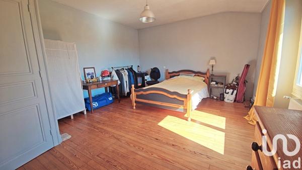 Maison traditionnelle 5 pièces de 154 m² à Aulnay (17470)