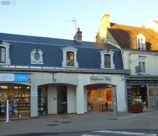 Local commercial à louer à Nogent-le-Rotrou dans l'Eure-et-Loir (28400), ref : LOC NOG 940