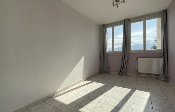 Appartement Traversant de 60 m2 à Romans-sur-Isère