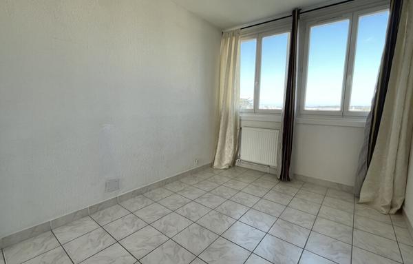 Appartement Traversant de 60 m2 à Romans-sur-Isère