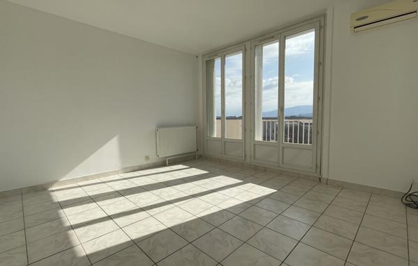 Appartement Traversant de 60 m2 à Romans-sur-Isère