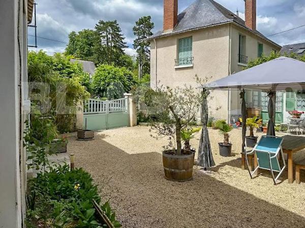 EXCLUSIVITÉ INVESTISSEUR – ENSEMBLE IMMOBILIER AVEC APPARTEMENTS, COMMERCE ET ATELIER