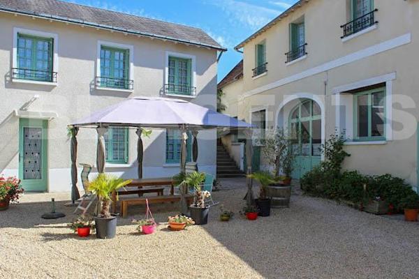 EXCLUSIVITÉ INVESTISSEUR – ENSEMBLE IMMOBILIER AVEC APPARTEMENTS, COMMERCE ET ATELIER