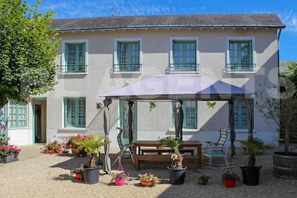 EXCLUSIVITÉ INVESTISSEUR – ENSEMBLE IMMOBILIER AVEC APPARTEMENTS, COMMERCE ET ATELIER