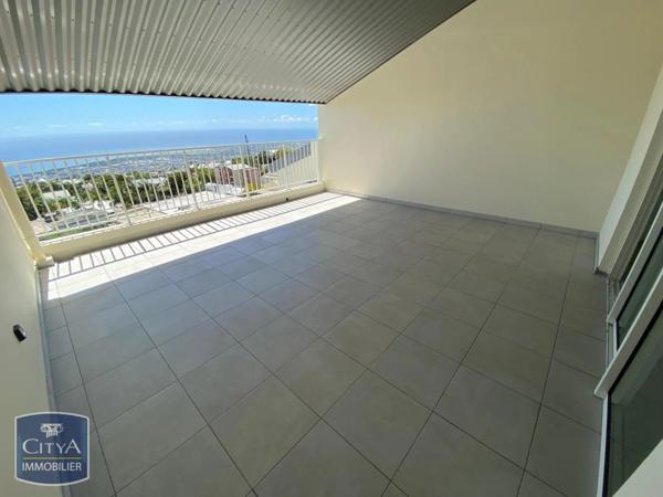 Appartement à louer 3 pièces 95.7m²