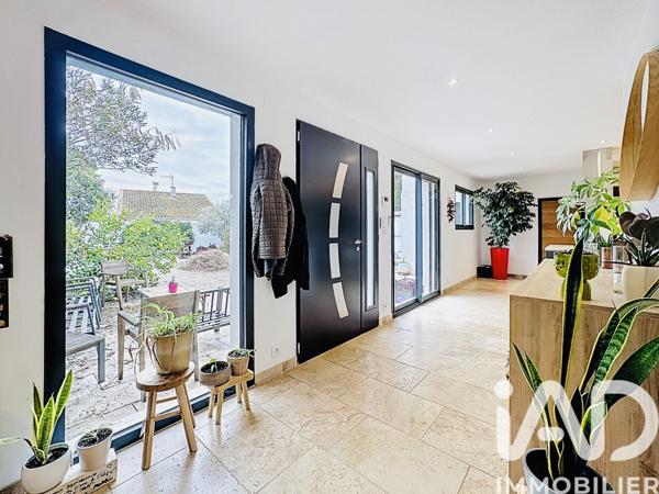 Maison à vendre 5 pièces 152 m² Arles