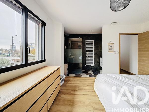 Maison à vendre 5 pièces 152 m² Arles