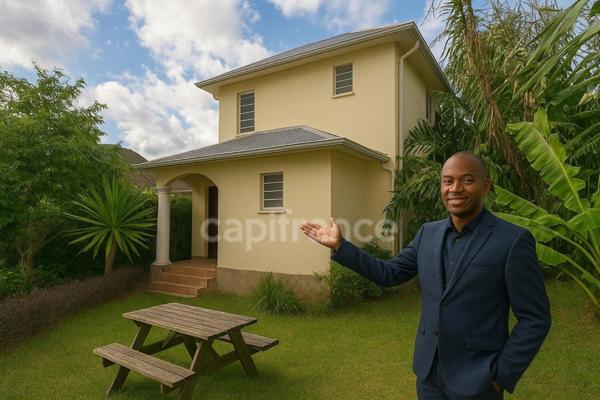 Maison à vendre 4 pièces LES TROIS ILETS (972) - Deux logements, deux usages : vivez, louez, investissez intelligemment aux Trois-Îlets