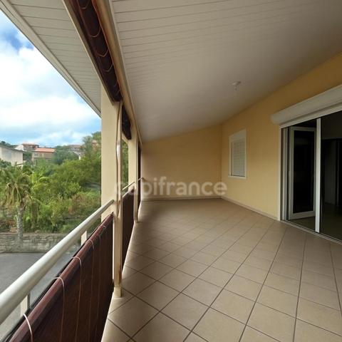 Maison à vendre 4 pièces LES TROIS ILETS (972) - Deux logements, deux usages : vivez, louez, investissez intelligemment aux Trois-Îlets