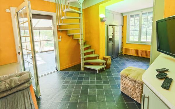 Maison à vendre    8 pièces •  Nègrepelisse