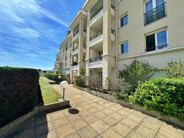 Appartement à vendre    5 pièces • 102,30 m2 Livry-Gargan