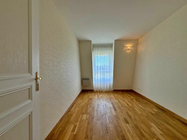 Appartement à vendre    5 pièces • 102,30 m2 Livry-Gargan