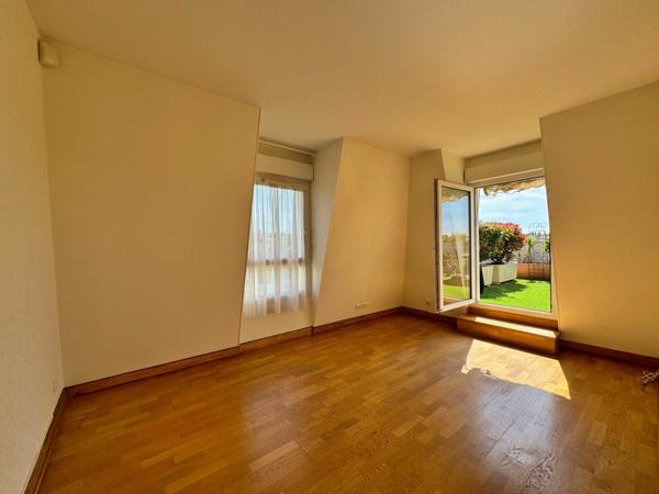 Appartement à vendre    5 pièces • 102,30 m2 Livry-Gargan