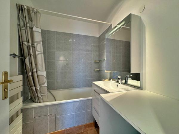 Appartement à vendre    5 pièces • 102,30 m2 Livry-Gargan