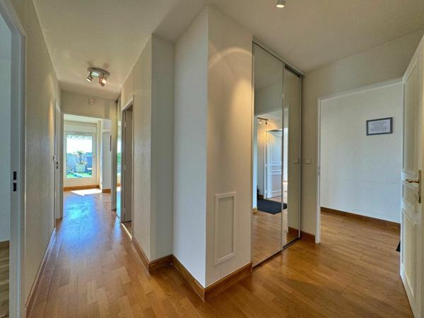 Appartement à vendre    5 pièces • 102,30 m2 Livry-Gargan